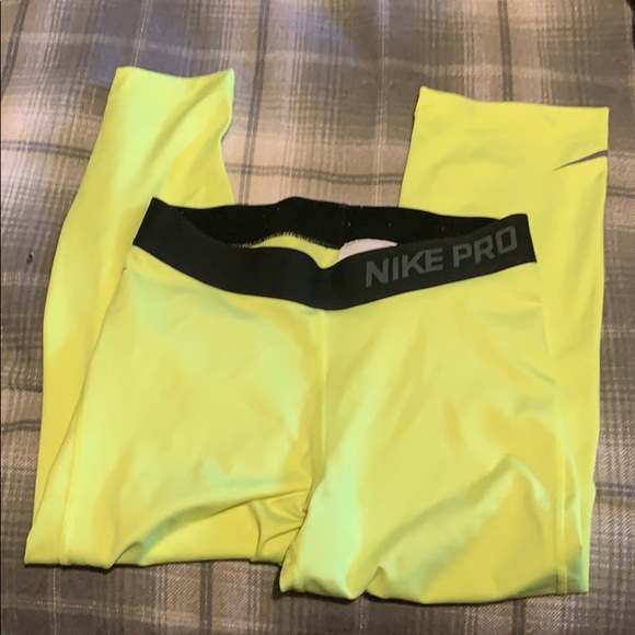 Nike Pants - Nike pro crops Nike Pants - Nike pro crops